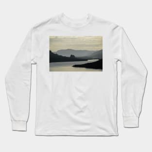 Breaking Dawn At Chanticleer Point © Long Sleeve T-Shirt